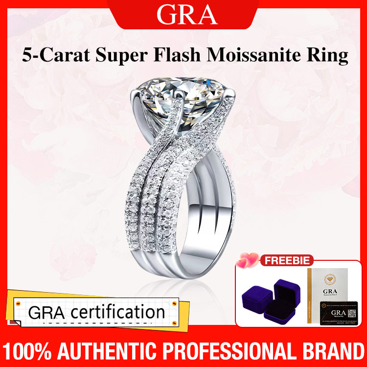 Diamond Jeans With White Gold Ring