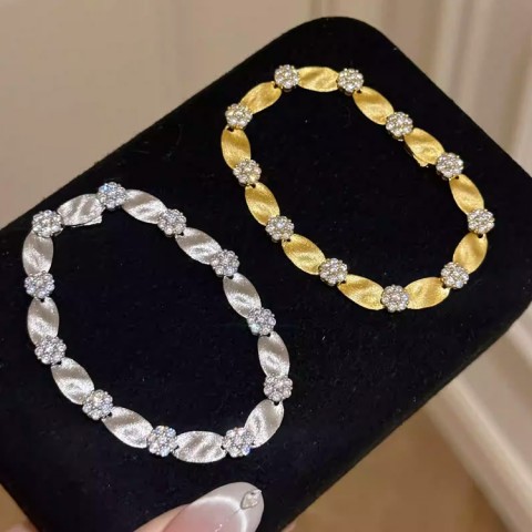 Brushed ribbon bracelet