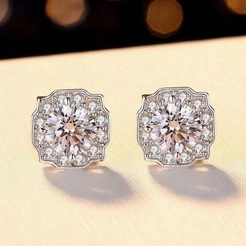 Round Moissanite S925 Silver Stud Earrings