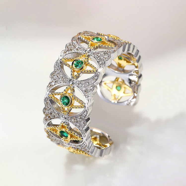 Two-tone gold Venetian teardrop green diamond ring-A symbol of luxury and nobility. Brings luck and wealth