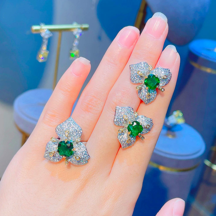 PAY DAY SALE - Gem Moissanite Full Diamond Three-dimensional Flower Jewelry