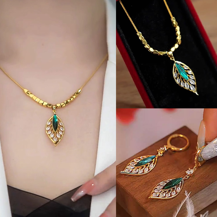 One-year warranty-Sixteen-bead jewelry-Brings extra luck. A symbol of happiness and wealth